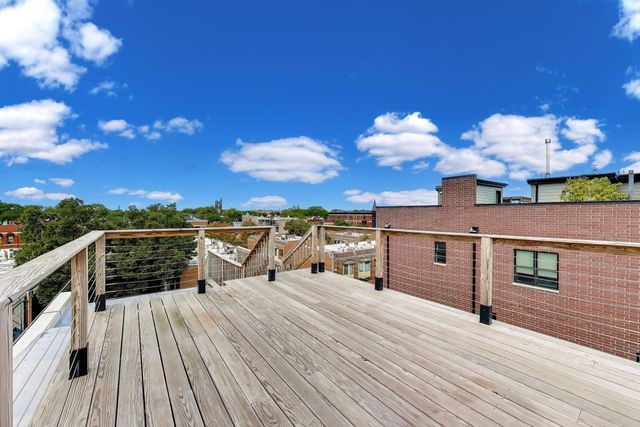 2032 N BURLING Street 3, Chicago, IL 60614