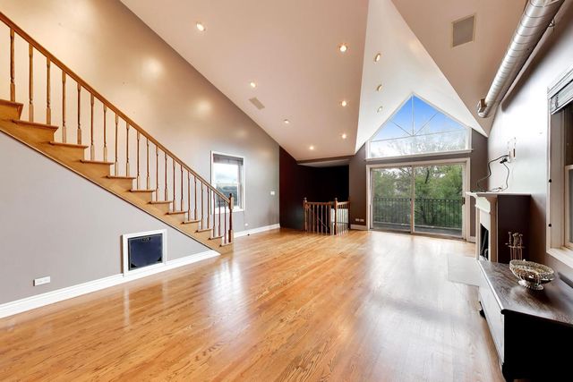 2032 N BURLING Street 3, Chicago, IL 60614