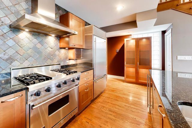 2032 N BURLING Street 3, Chicago, IL 60614