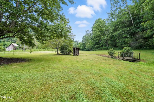 810 Big Dry Run Road, Mountain City, TN 37683