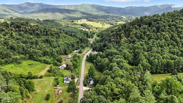 810 Big Dry Run Road, Mountain City, TN 37683