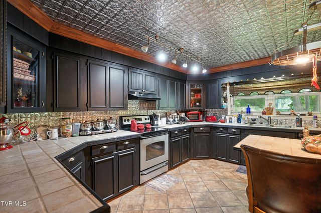 810 Big Dry Run Road, Mountain City, TN 37683