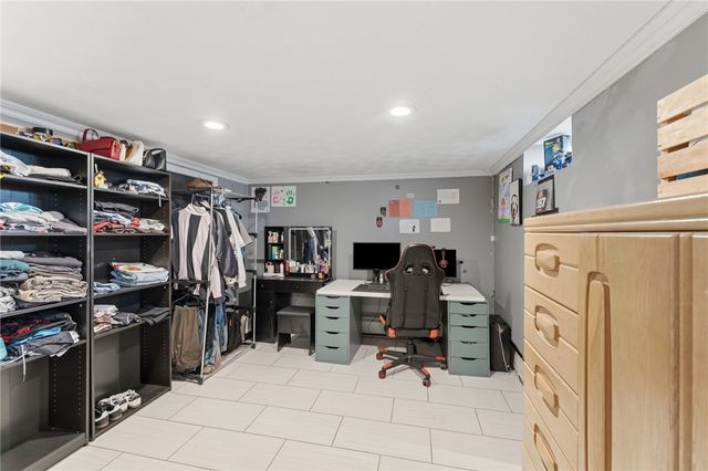 11 Gilmore Street, Pawtucket, RI 02861