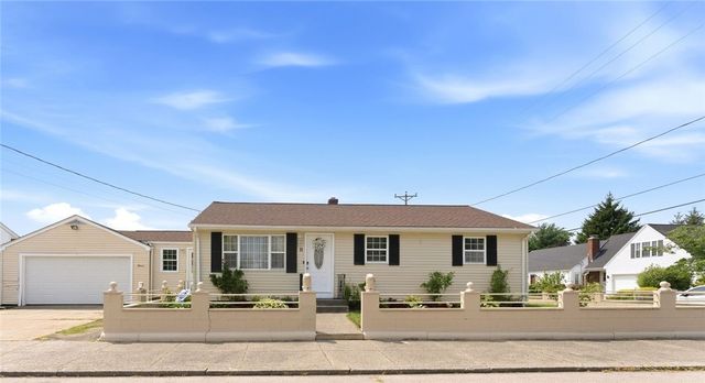 11 Gilmore Street, Pawtucket, RI 02861