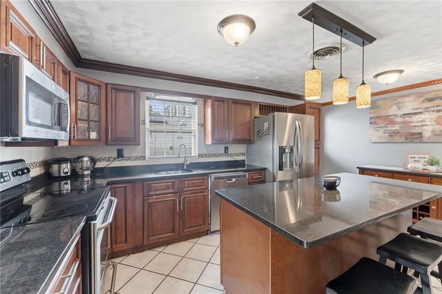 11 Gilmore Street, Pawtucket, RI 02861