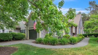23 Windsor Pt 23, Mashpee, MA 02649
