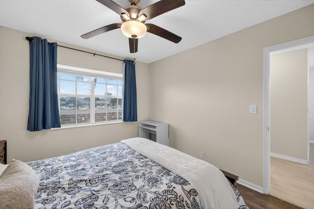 2050 NE 39th Street S210, Lighthouse Point, FL 33064