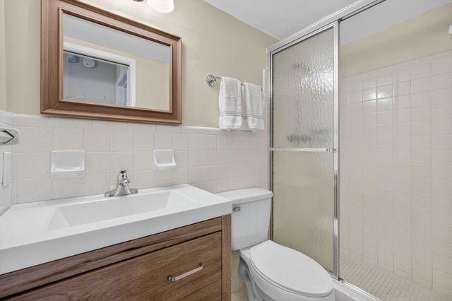 2050 NE 39th Street S210, Lighthouse Point, FL 33064