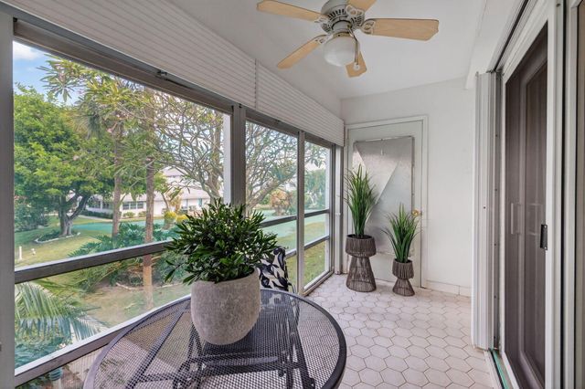 2050 NE 39th Street S210, Lighthouse Point, FL 33064