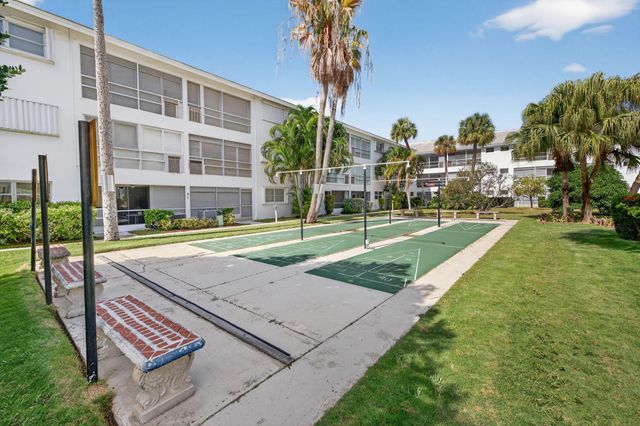 2050 NE 39th Street S210, Lighthouse Point, FL 33064