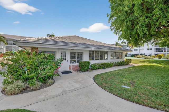 2050 NE 39th Street S210, Lighthouse Point, FL 33064