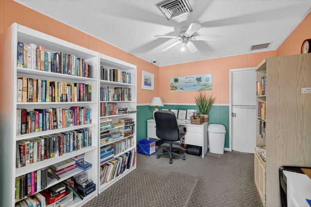 2050 NE 39th Street S210, Lighthouse Point, FL 33064