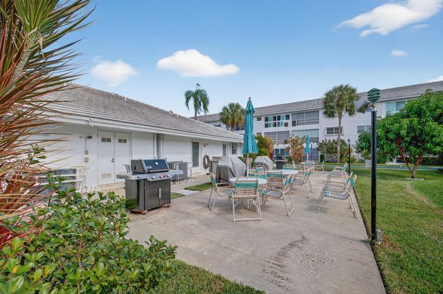 2050 NE 39th Street S210, Lighthouse Point, FL 33064