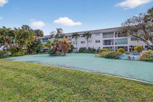 2050 NE 39th Street S210, Lighthouse Point, FL 33064