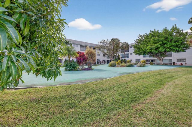 2050 NE 39th Street S210, Lighthouse Point, FL 33064