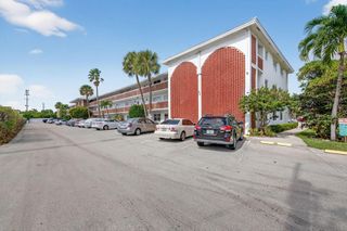 2050 NE 39th Street S210, Lighthouse Point, FL 33064