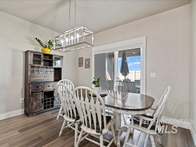 1683 Loch Ness, Middleton, ID 83644