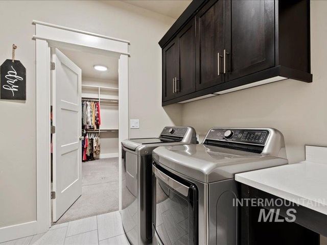 1683 Loch Ness, Middleton, ID 83644