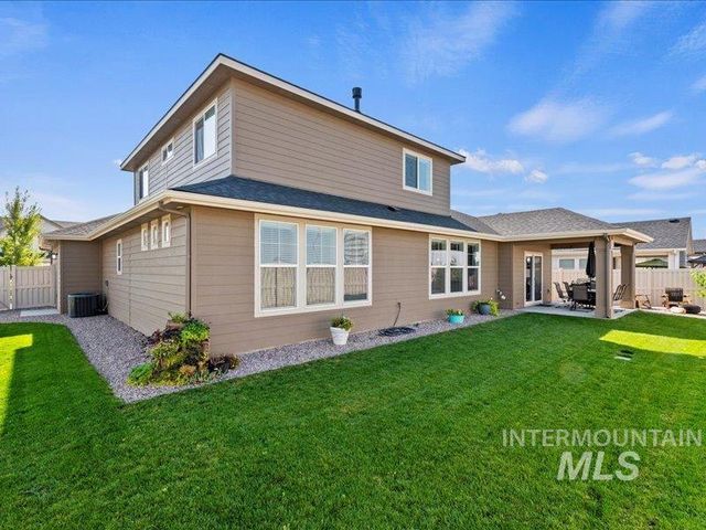 1683 Loch Ness, Middleton, ID 83644