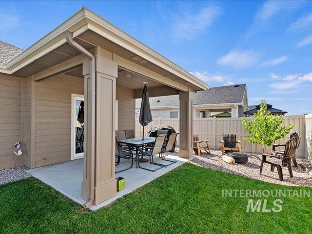 1683 Loch Ness, Middleton, ID 83644