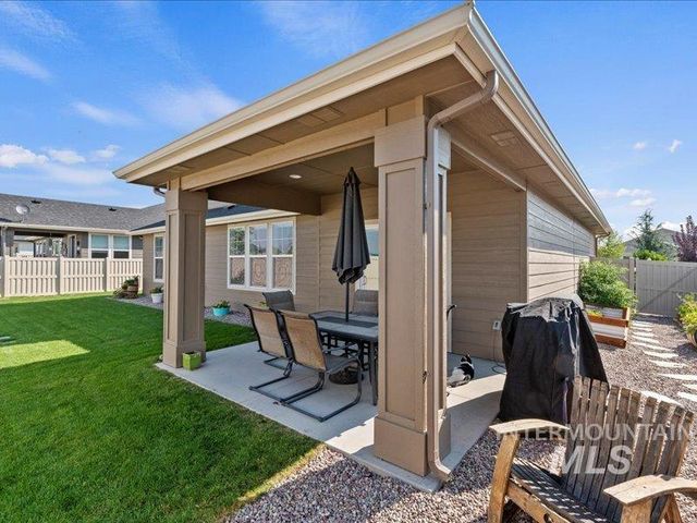 1683 Loch Ness, Middleton, ID 83644