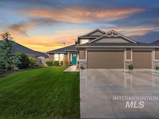 1683 Loch Ness, Middleton, ID 83644