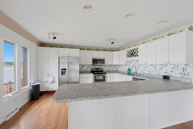 1501 State Avenue, Hampton, IL 61256