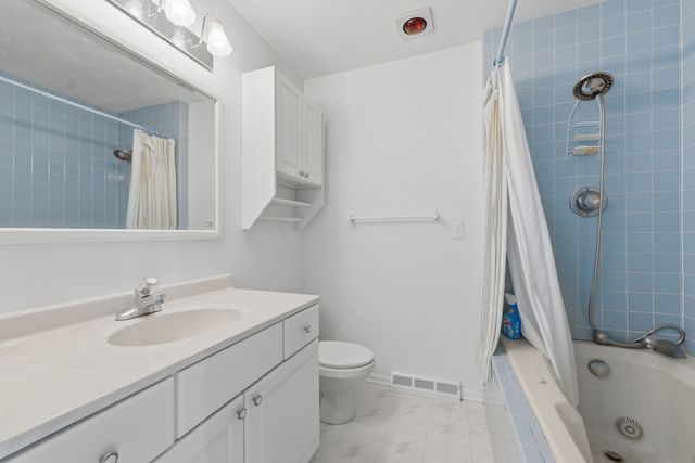 1501 State Avenue, Hampton, IL 61256
