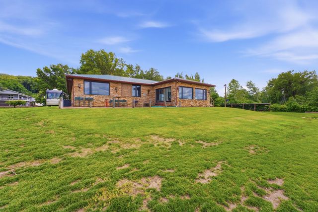 1501 State Avenue, Hampton, IL 61256