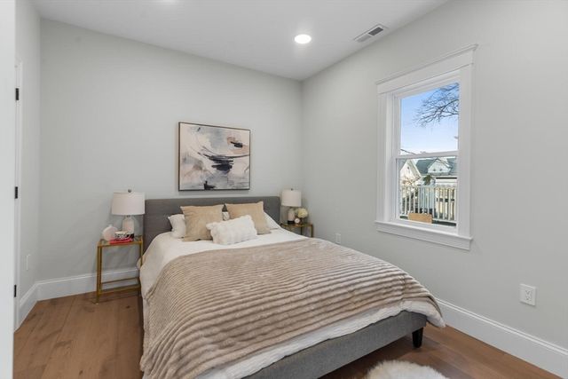 227 Highland Ave 2, Somerville, MA 02143