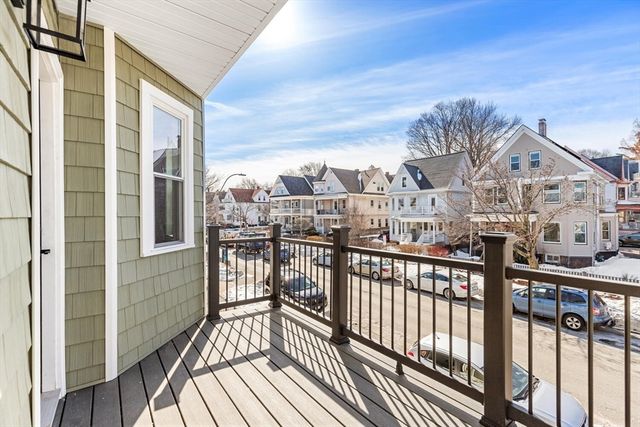 227 Highland Ave 2, Somerville, MA 02143