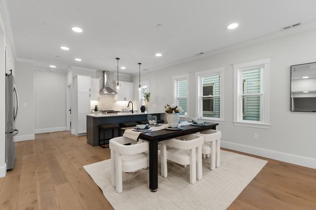 227 Highland Ave 2, Somerville, MA 02143