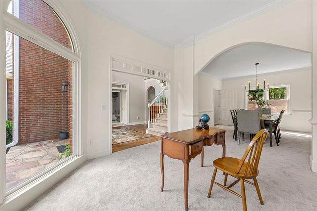 542 Fairway Drive, Woodstock, GA 30189