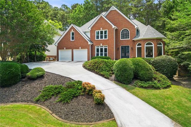 542 Fairway Drive, Woodstock, GA 30189