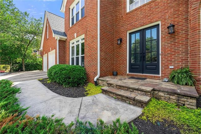 542 Fairway Drive, Woodstock, GA 30189