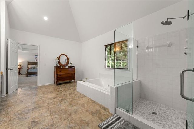 542 Fairway Drive, Woodstock, GA 30189