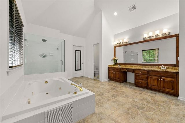 542 Fairway Drive, Woodstock, GA 30189