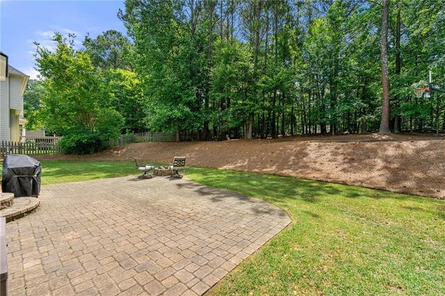 542 Fairway Drive, Woodstock, GA 30189