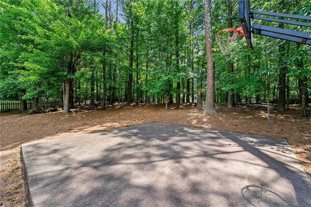 542 Fairway Drive, Woodstock, GA 30189