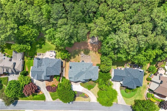 542 Fairway Drive, Woodstock, GA 30189