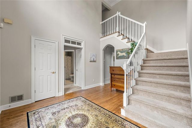 542 Fairway Drive, Woodstock, GA 30189