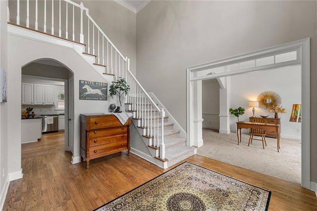 542 Fairway Drive, Woodstock, GA 30189