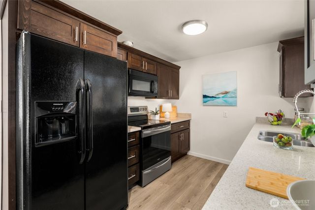 230 S 187th Street, Burien, WA 98148