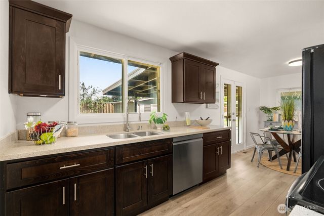 230 S 187th Street, Burien, WA 98148