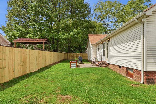 120 Jennings Cir, Tullahoma, TN 37388