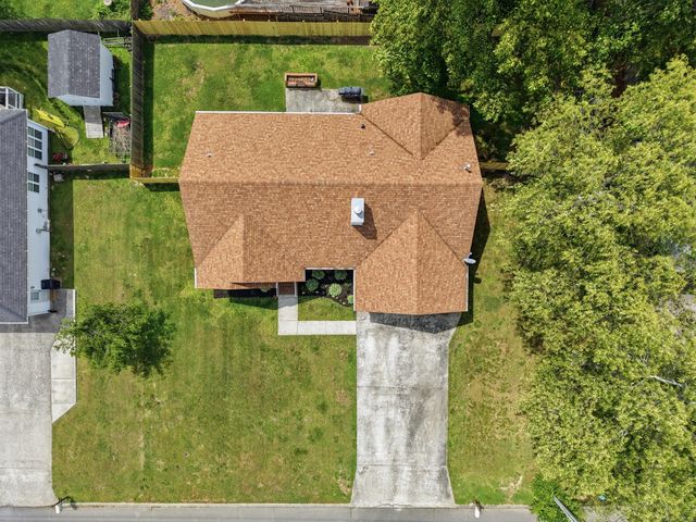 120 Jennings Cir, Tullahoma, TN 37388