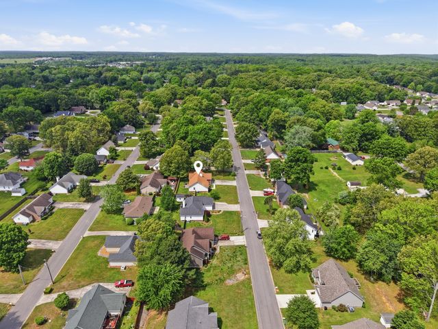 120 Jennings Cir, Tullahoma, TN 37388
