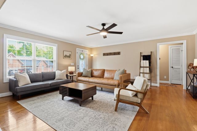 120 Jennings Cir, Tullahoma, TN 37388