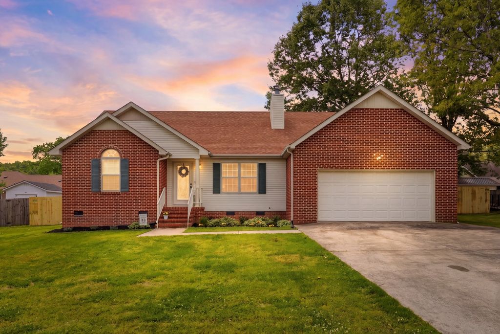 120 Jennings Cir, Tullahoma, TN 37388