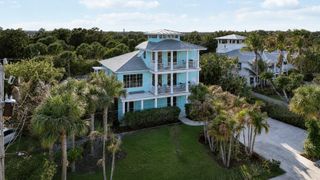 3392 NE Skyline Drive, Jensen Beach, FL 34957